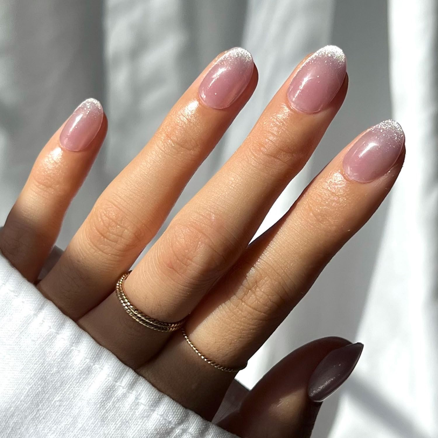 Press On Nails - Fairy Dust | Short Oval Beige-Pink Nails with a Mesmerizing Metallic Finish, Salon Quality | 15 Sizes - 30 Nail Kit with Glue
